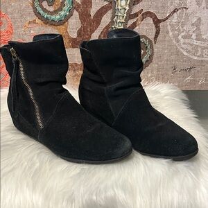 Cougar Black Suede Ankle Booties with Zipper